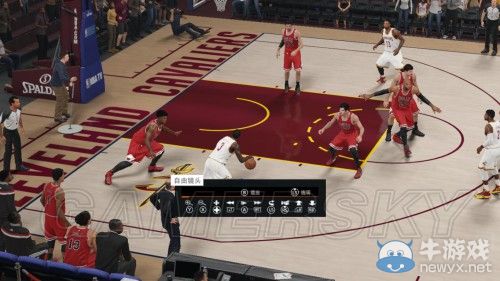 《NBA 2K15》底角面框突破暴扣技巧