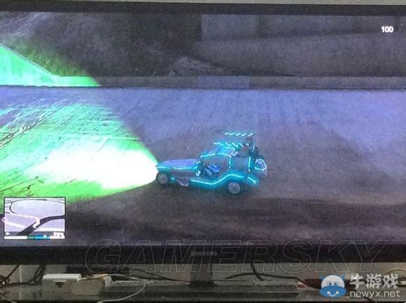 《GTA5》下車不熄火的方法