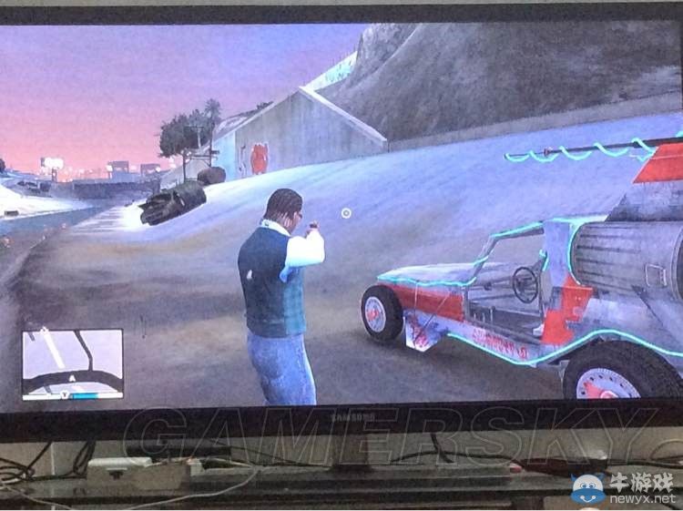 《GTA5》下車不熄火的方法