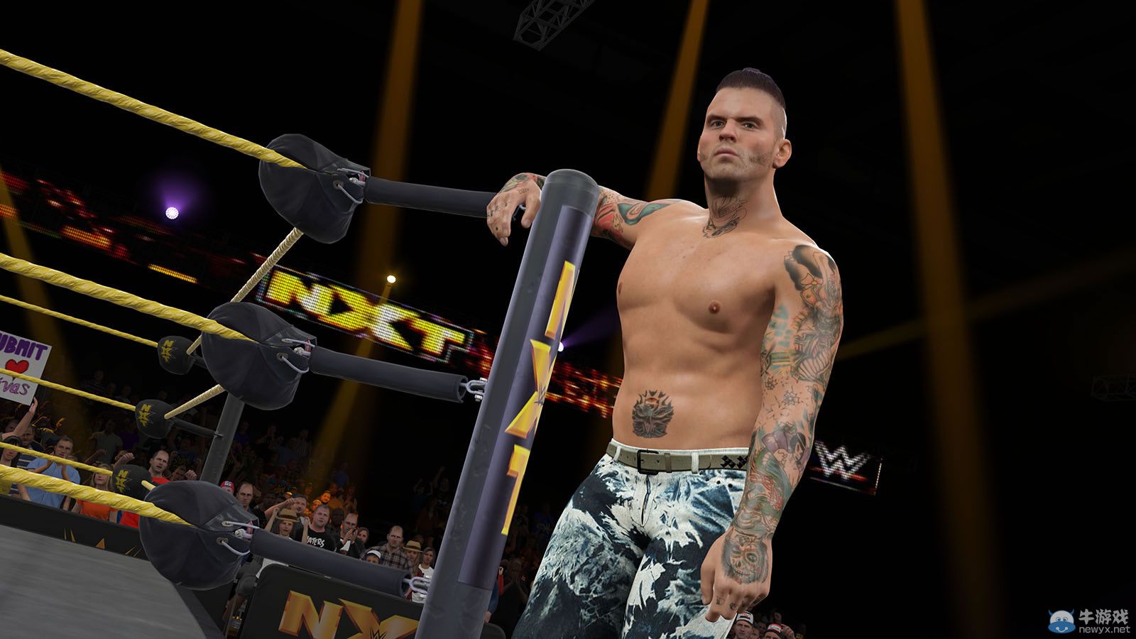 《WWE 2K15》強力擒拿使用方法