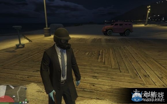 《GTA5》同時戴防毒面具和防彈頭盔方法