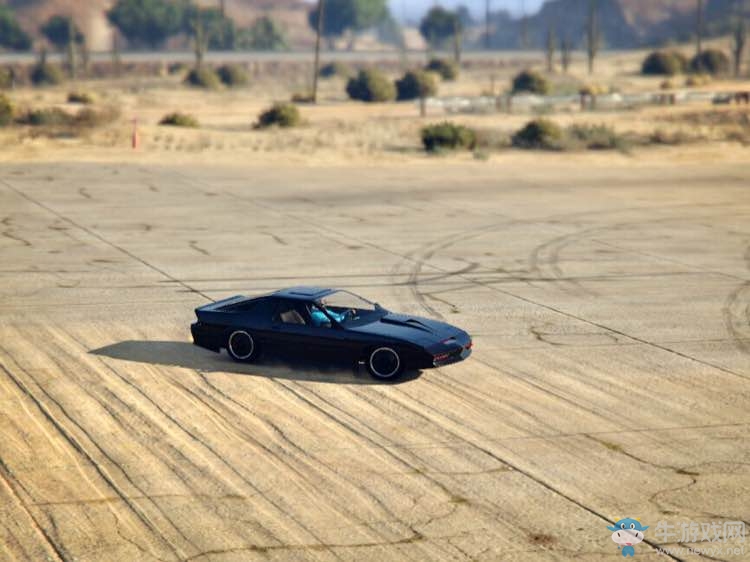 《俠盜飛車5》導(dǎo)彈彈跳降落傘車功能介紹