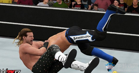《WWE 2K17》拿武器操作方法介紹