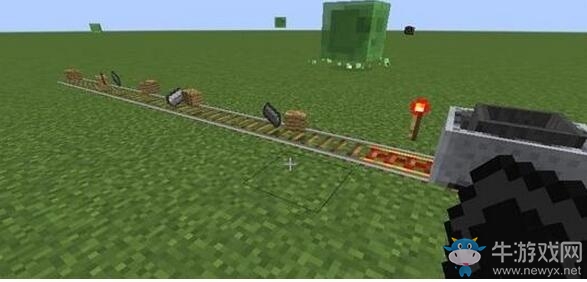 《我的世界》漏斗礦車怎么造？