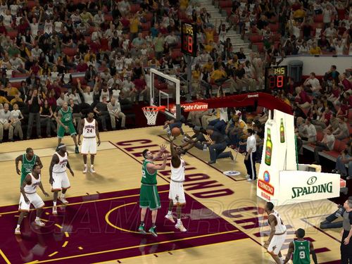 《NBA 2K12》墩子在球隊中的砥柱作用和暴力空接流防守反擊打法